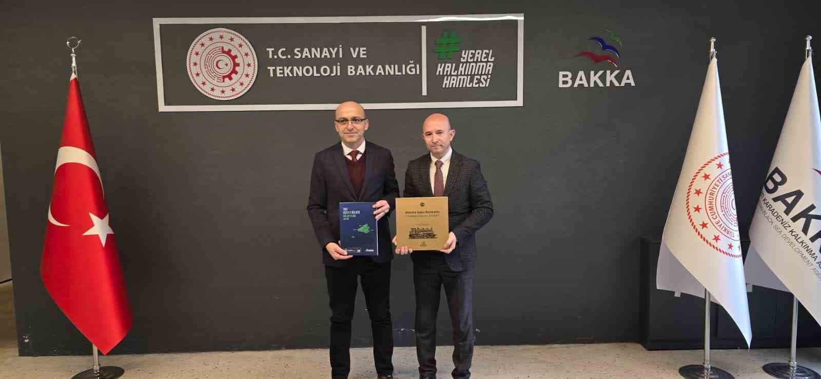 BAKKA’dan Denetimli Serbestlik Müdürlüğüne kitap desteği