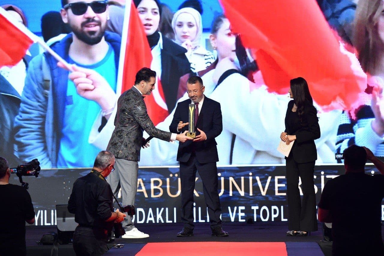 Sosyalfest, Uluslararası Elmas Ödülleri’nden ödülle döndü