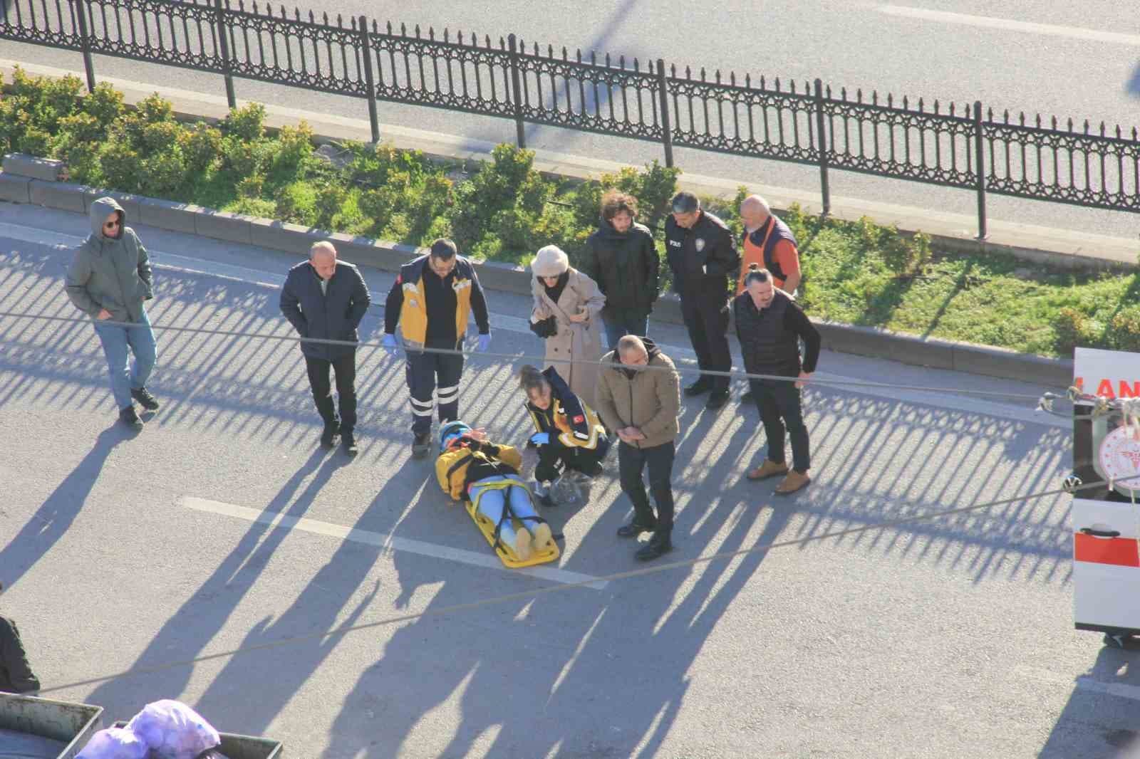 Pikap ile motosiklet çarpıştı: 1 yaralı