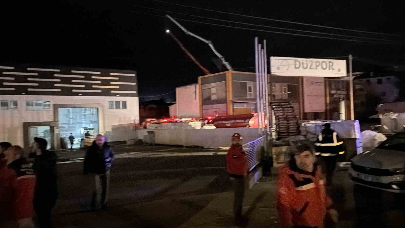 Düzce’deki fabrika yangını söndürüldü