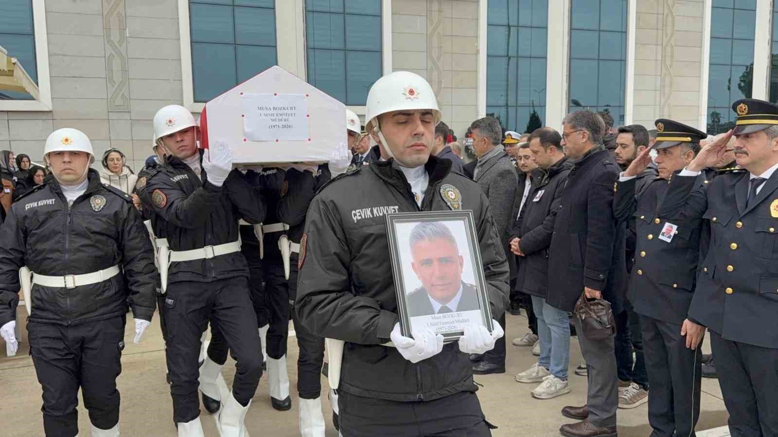 Emniyet Müdürü Musa Bozkurt, son yolculuğuna uğurlandı