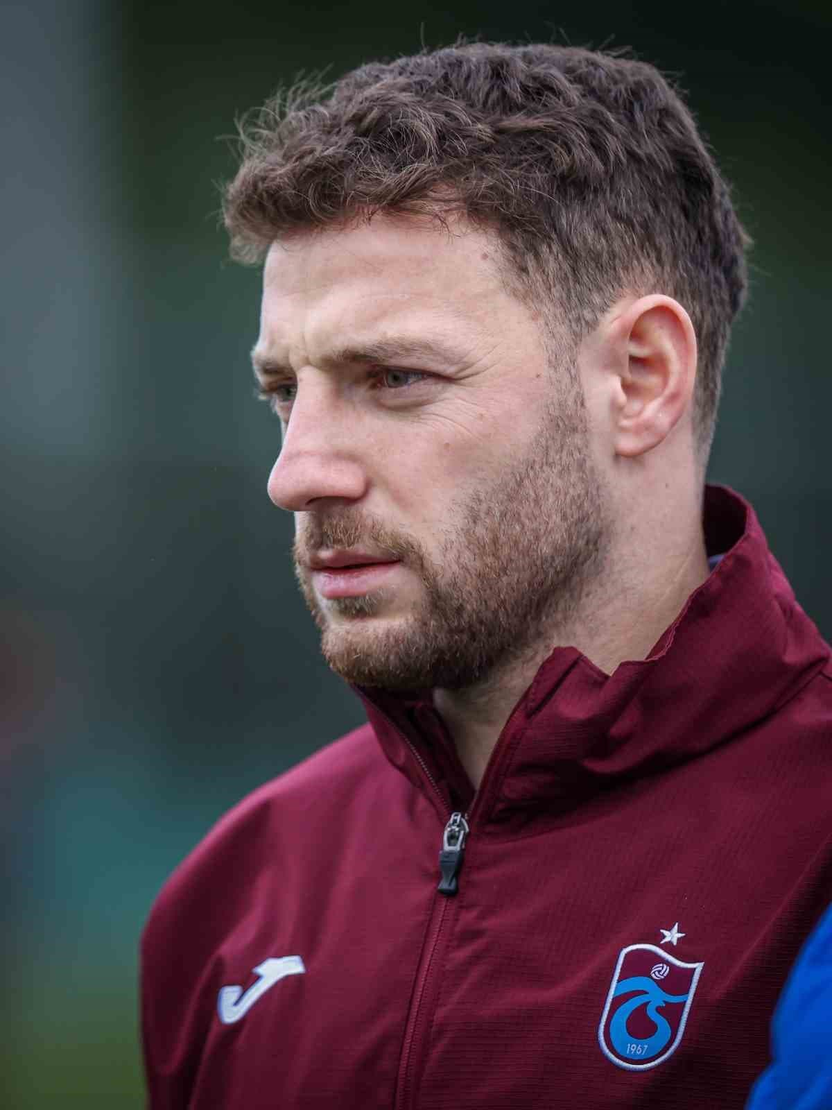 Mustafa Eskihellaç alanında zirvede