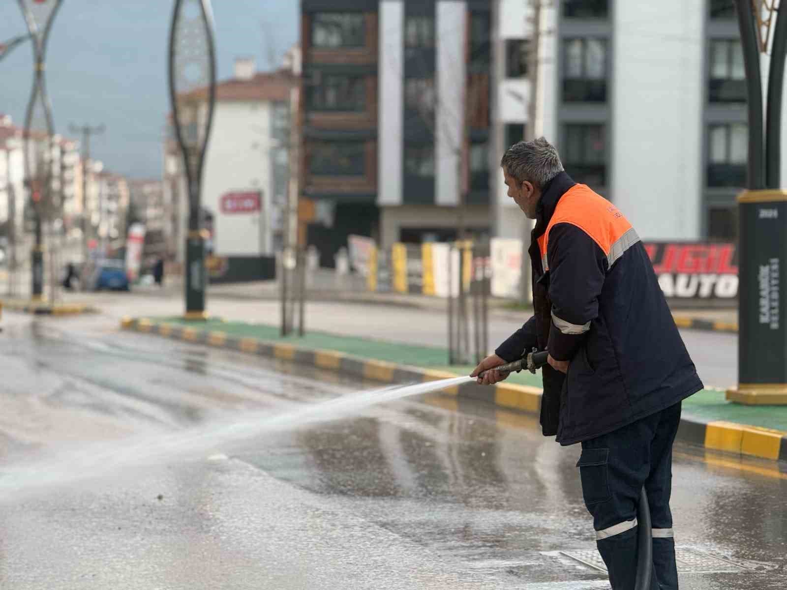Karabük Belediyesi’nden temizlik seferberliği
