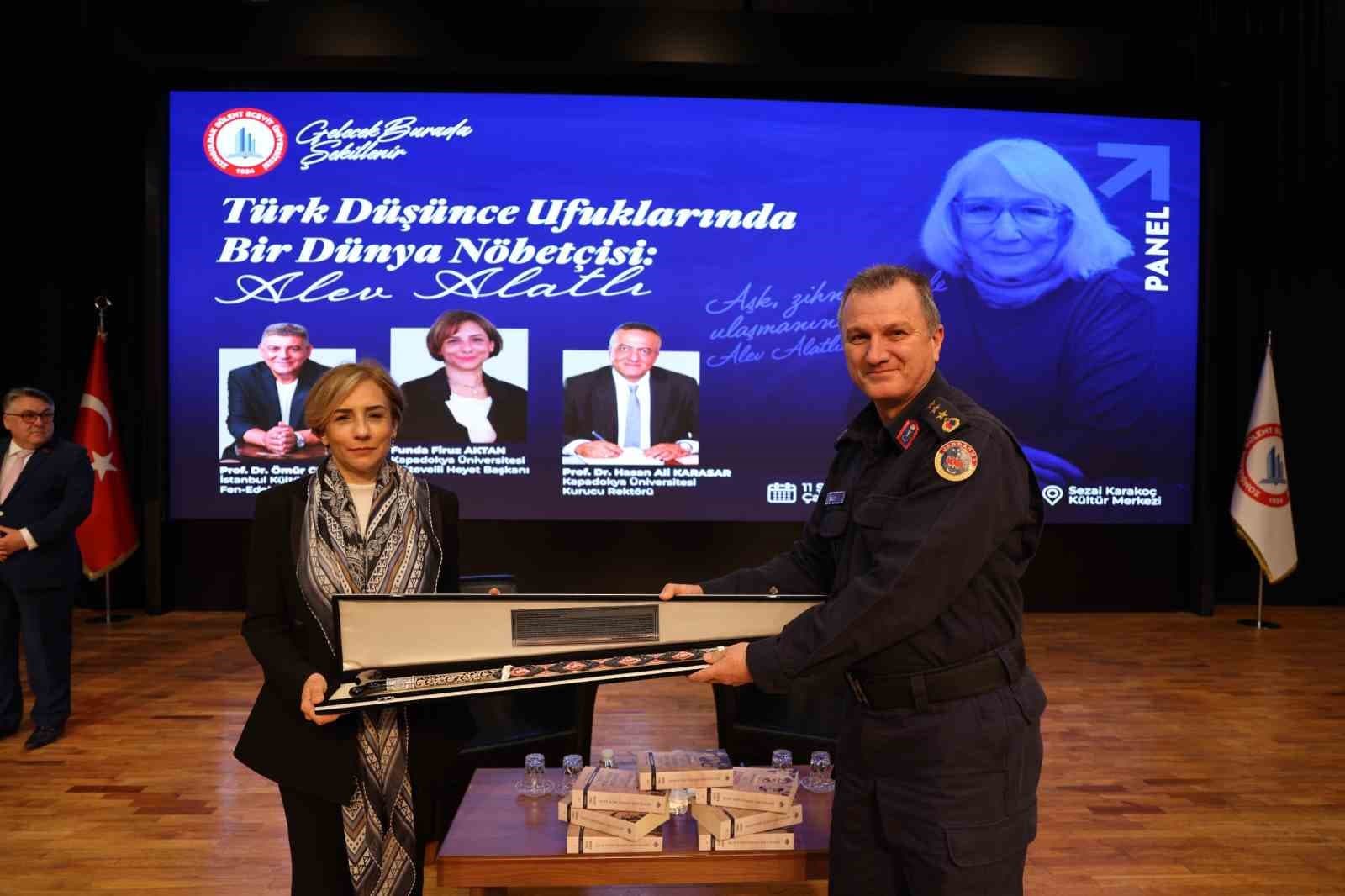 Alev Alatlı’ya BEUN’dan anlamlı vefa