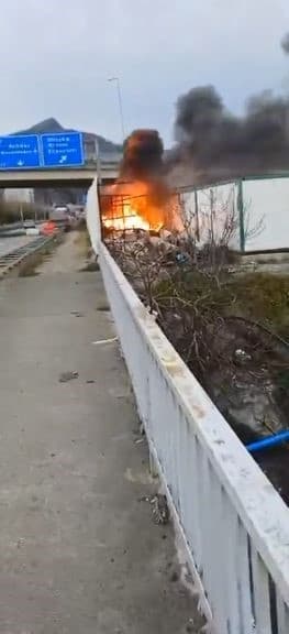 Hopa’da şantiyede çıkan yangın korkuttu