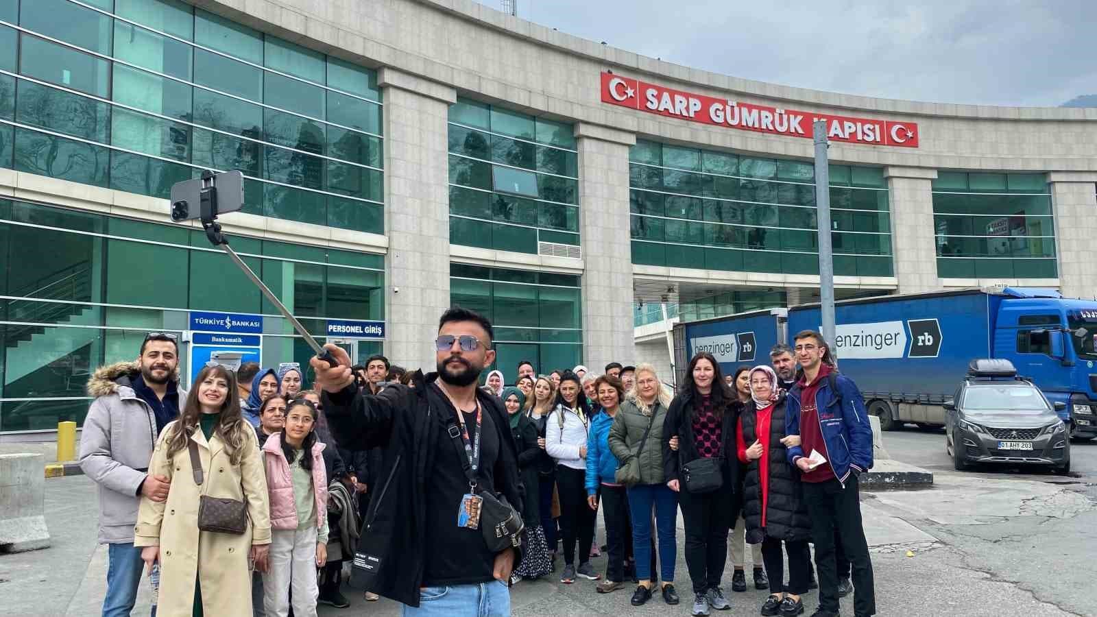 Sarp Sınır Kapısı’nda yolcu geçişi 5 milyonu aştı