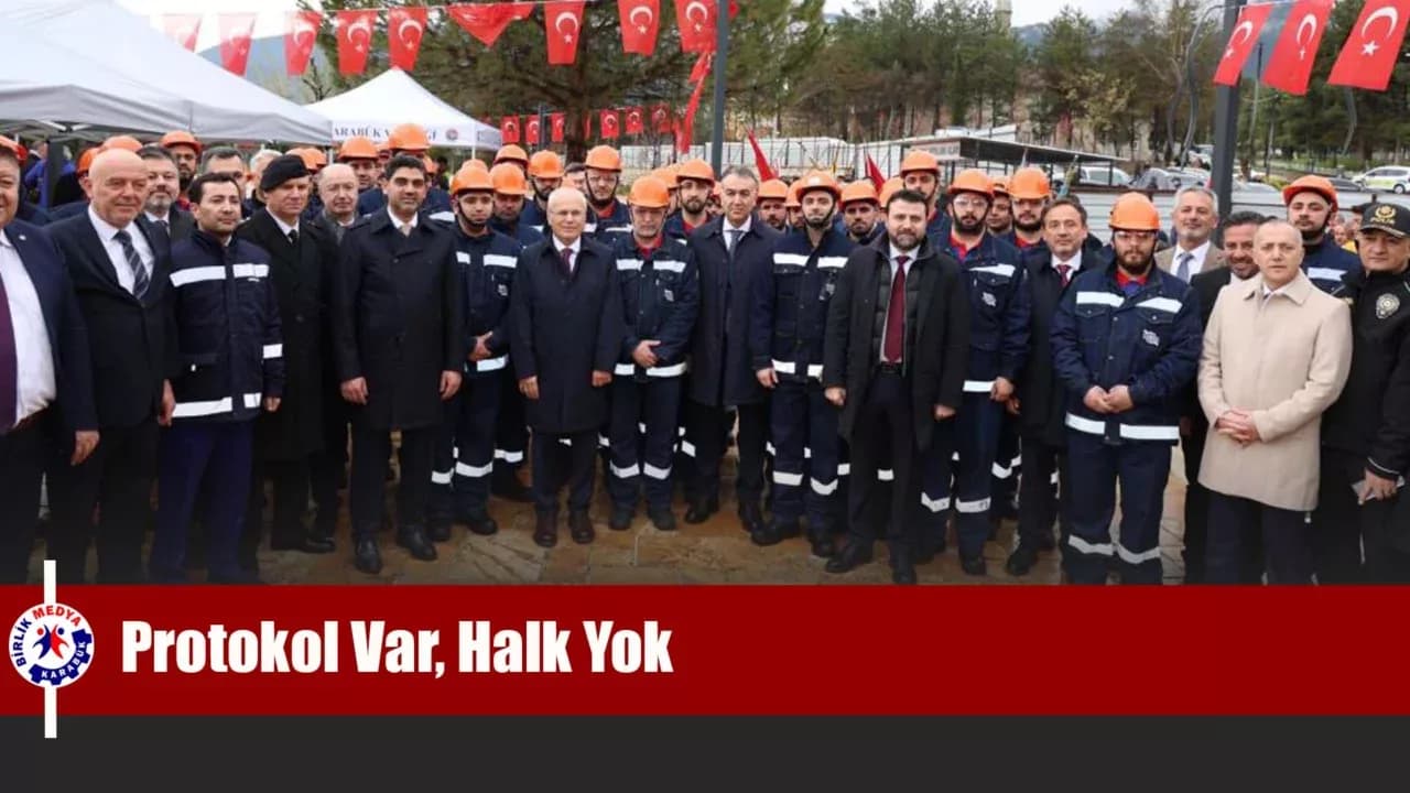 Karabük'ün Kuruluş Kutlamalarında Protokol Var, Halk Yok