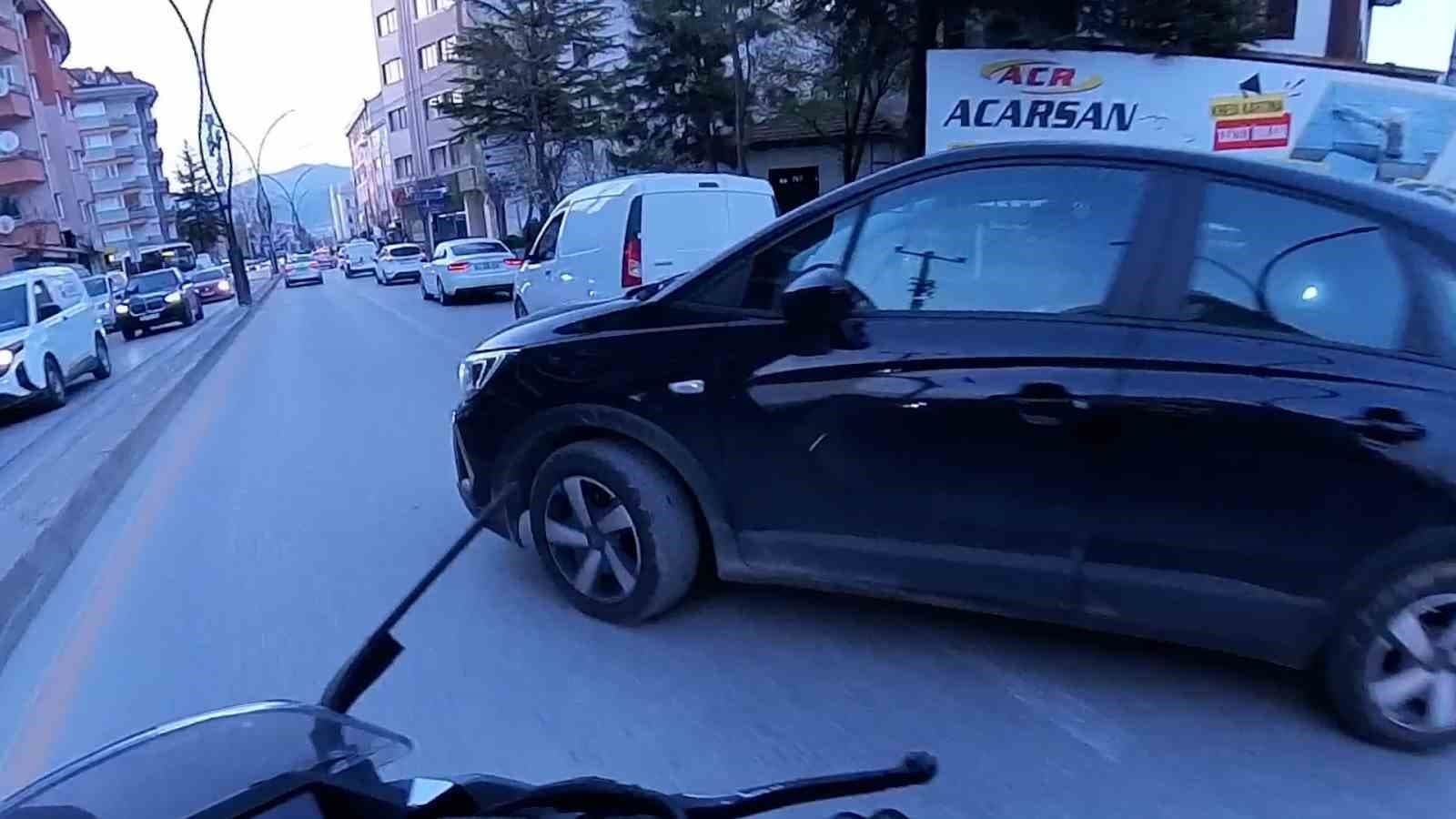 Trafik tartışmasında gerçeği kask kamerası ortaya çıkardı