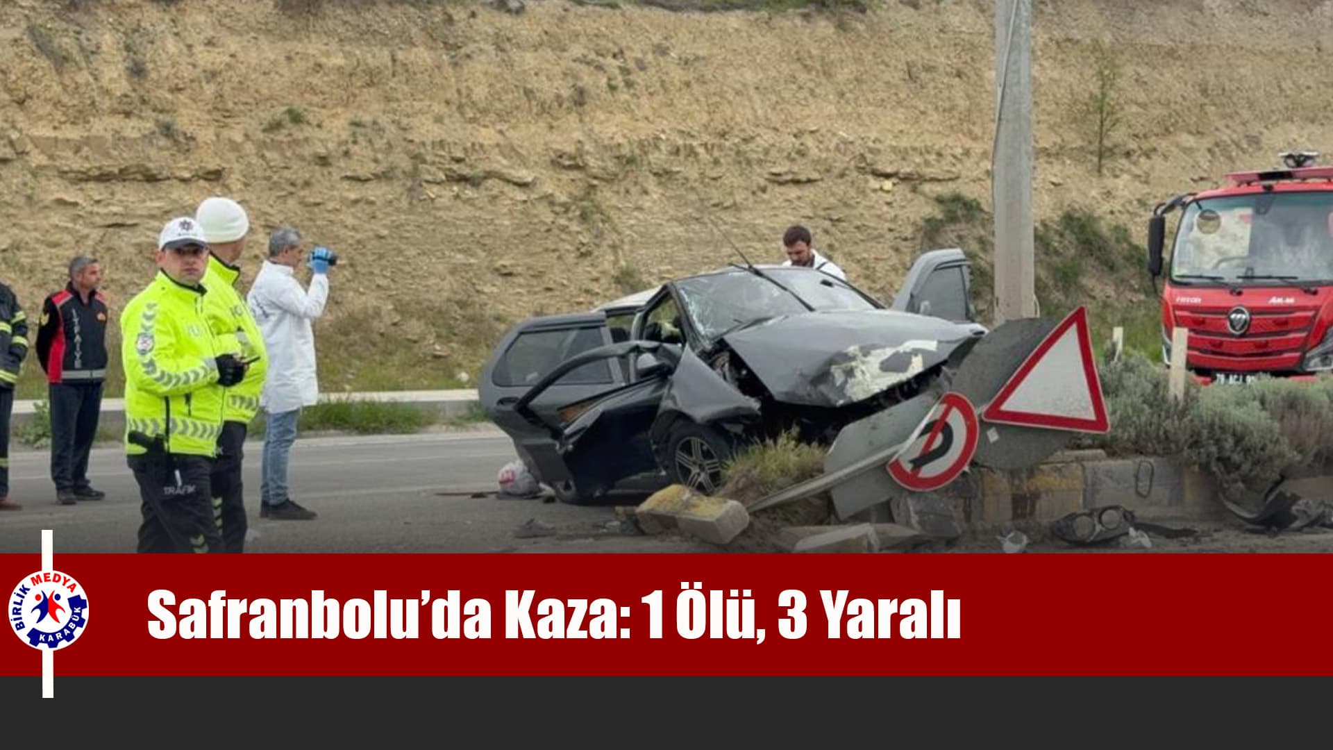 Kontrolden çıkan otomobil direğe çarptı: 1 ölü, 3 yaralı