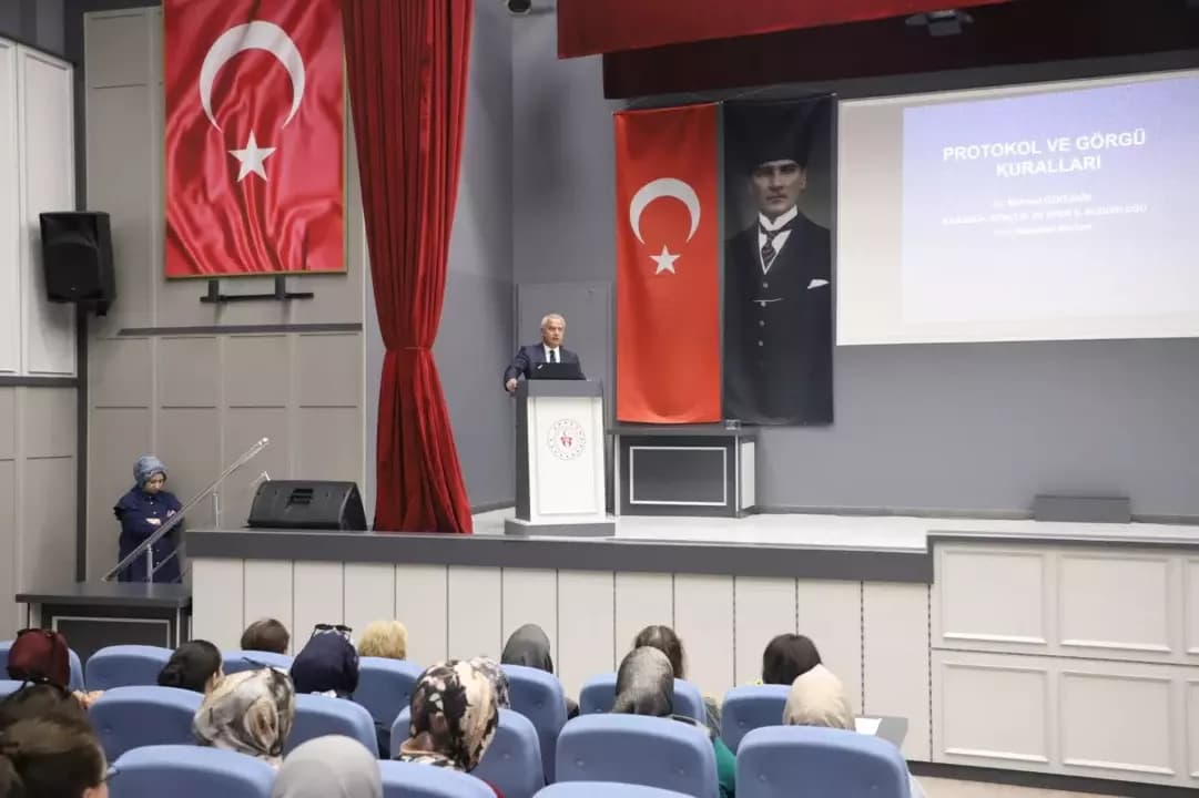 Gençlik ve Spor'da personele hizmet içi eğitim