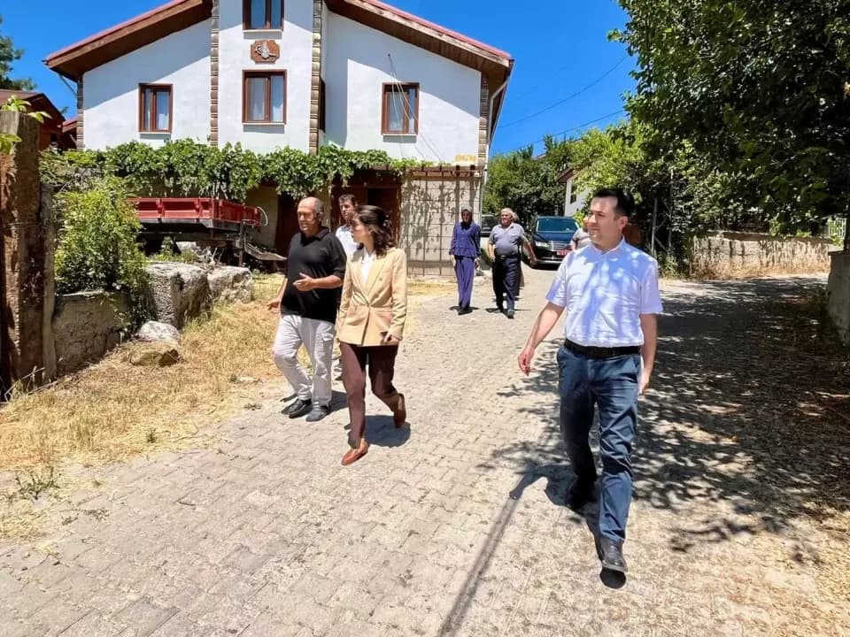 Eskipazar Kaymakamı Ustaoğlu’dan köy ziyareti