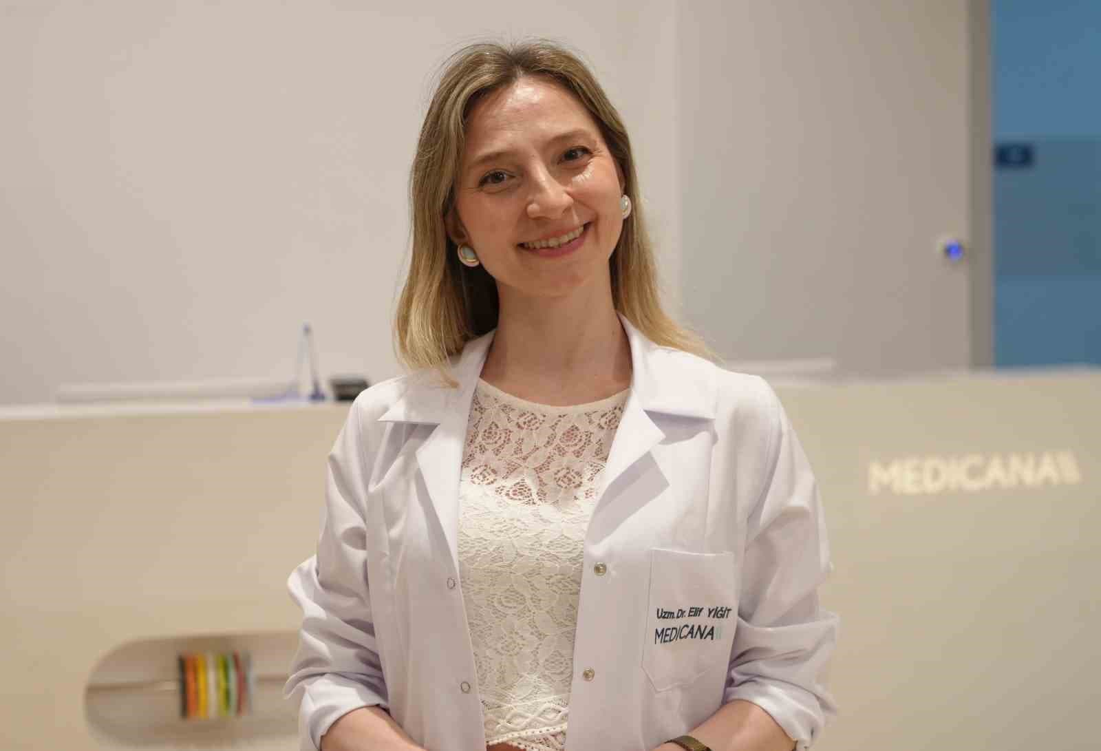 Anne sütü, bebeğin karşılaştığı mikroplarla savaşıyor