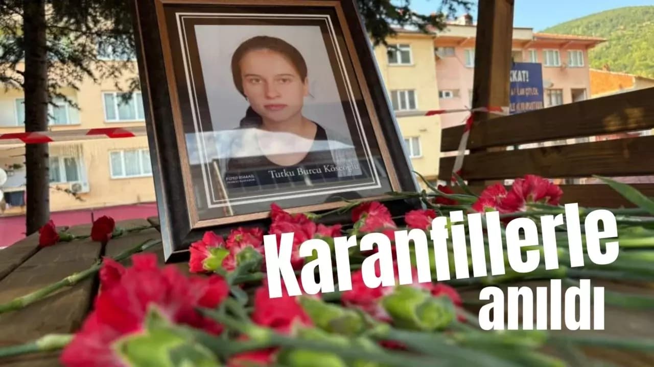 Karanfillerle anıldı: Tutku Burcu Köseoğlu için Kur'an-ı Kerim ve dua programı düzenlendi