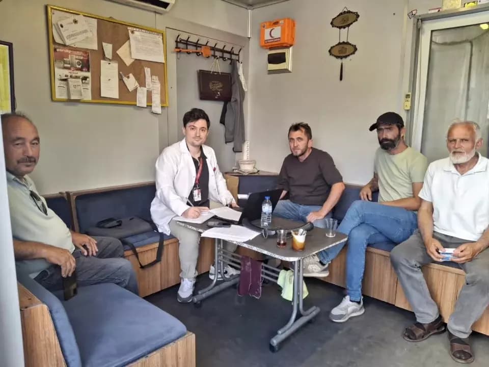 Karabük'te Taksi Durağında Sigara Bırakma Polikliniği Kuruldu