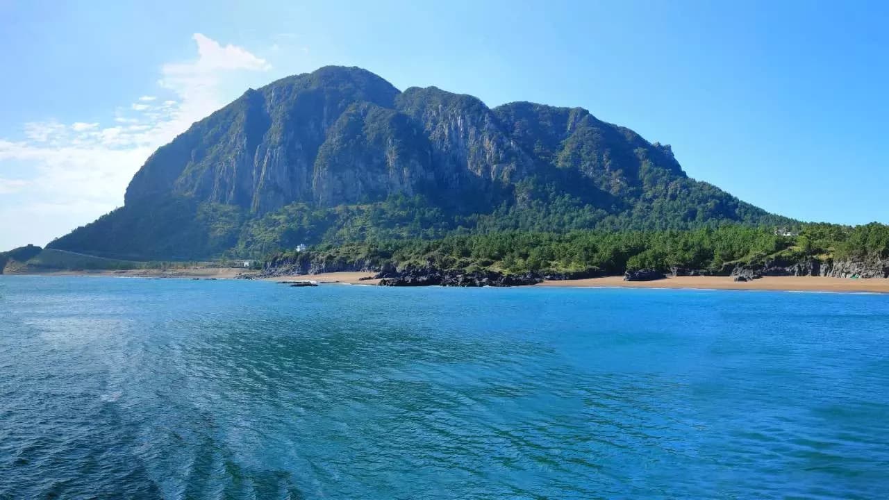 Jeju Adası’nda Peş Peşe Ölümler Turizmi Sarstı