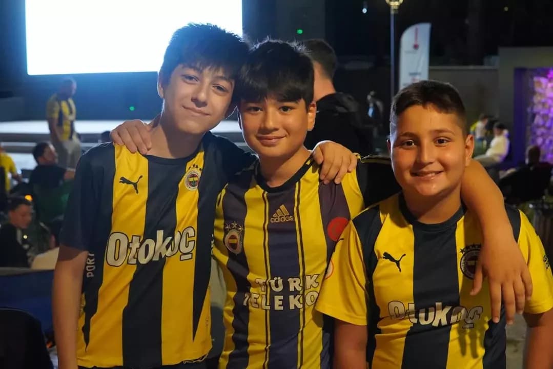 Avrupa Heyecanında Yine Omuz Omuza, Yine Tek Yürek!