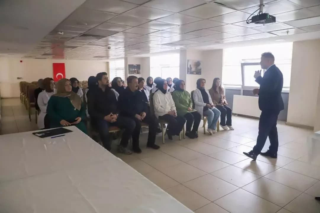 Yurt Personellerine Hijyen Eğitimi