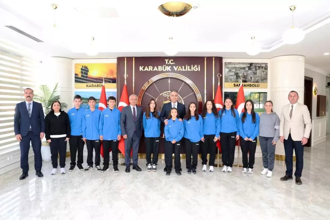 Vali Oktay Çağatay Sporcuları Makamında Kabul Etti