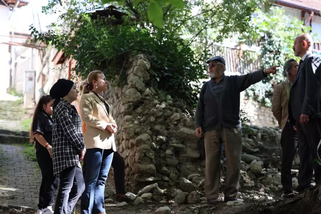 Başkan Köse Mahalleleri Tek Tek Geziyor