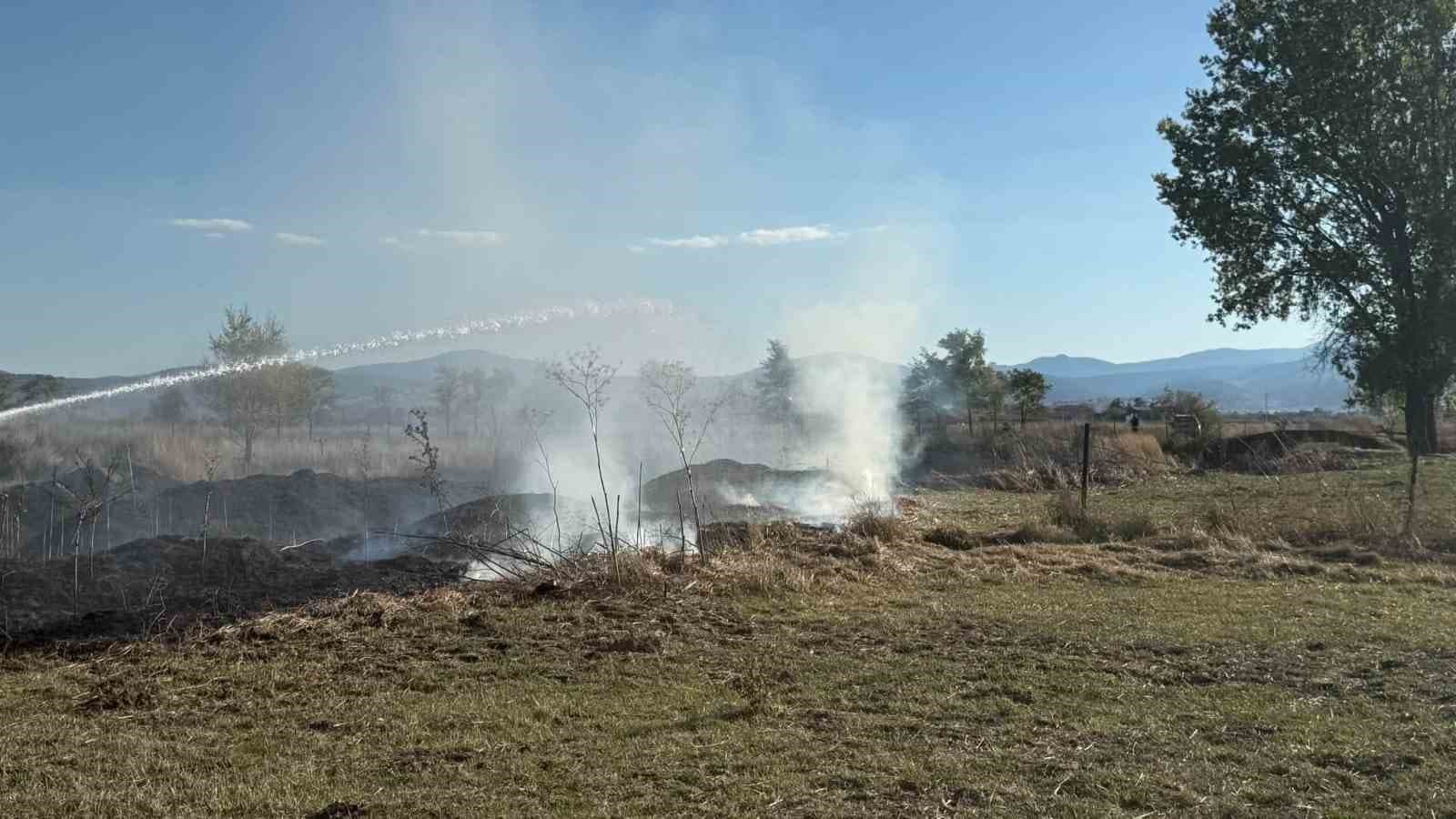 Bolu’da ot yangını büyümeden söndürüldü