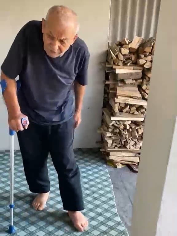 Yürümekte zorlanan 76 yaşındaki adamın huzurevine yerleştirilme talebi
