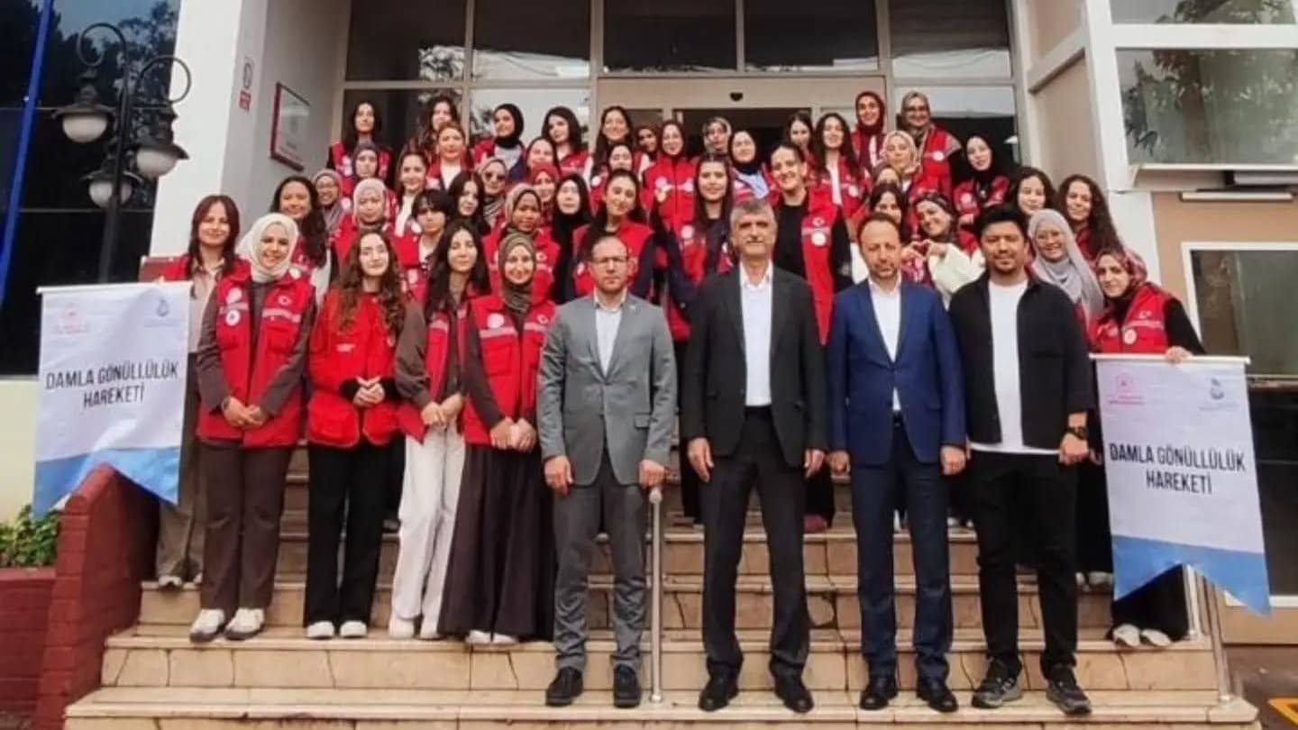 Damla Gönüllüleri Karabük'te yaşlılarla buluştu