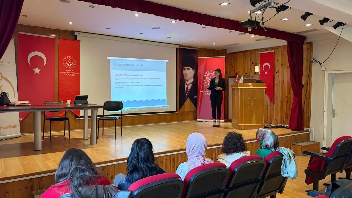 Karabük’te bakım personellerine eğitim verildi