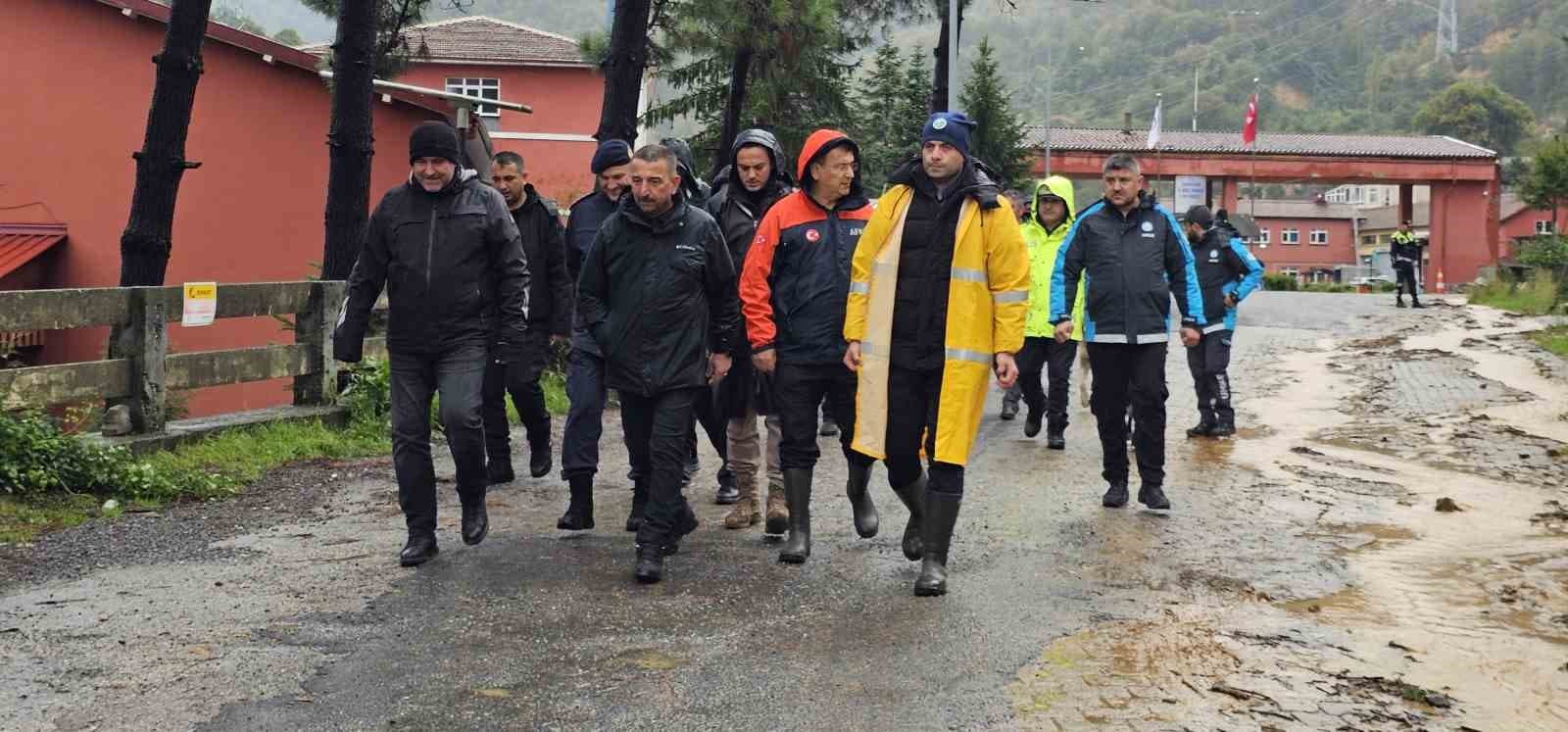 Vali Hacıbektaşoğlu: "Son 24 saatte 150 kilogramın üzerinde yağış aldık"