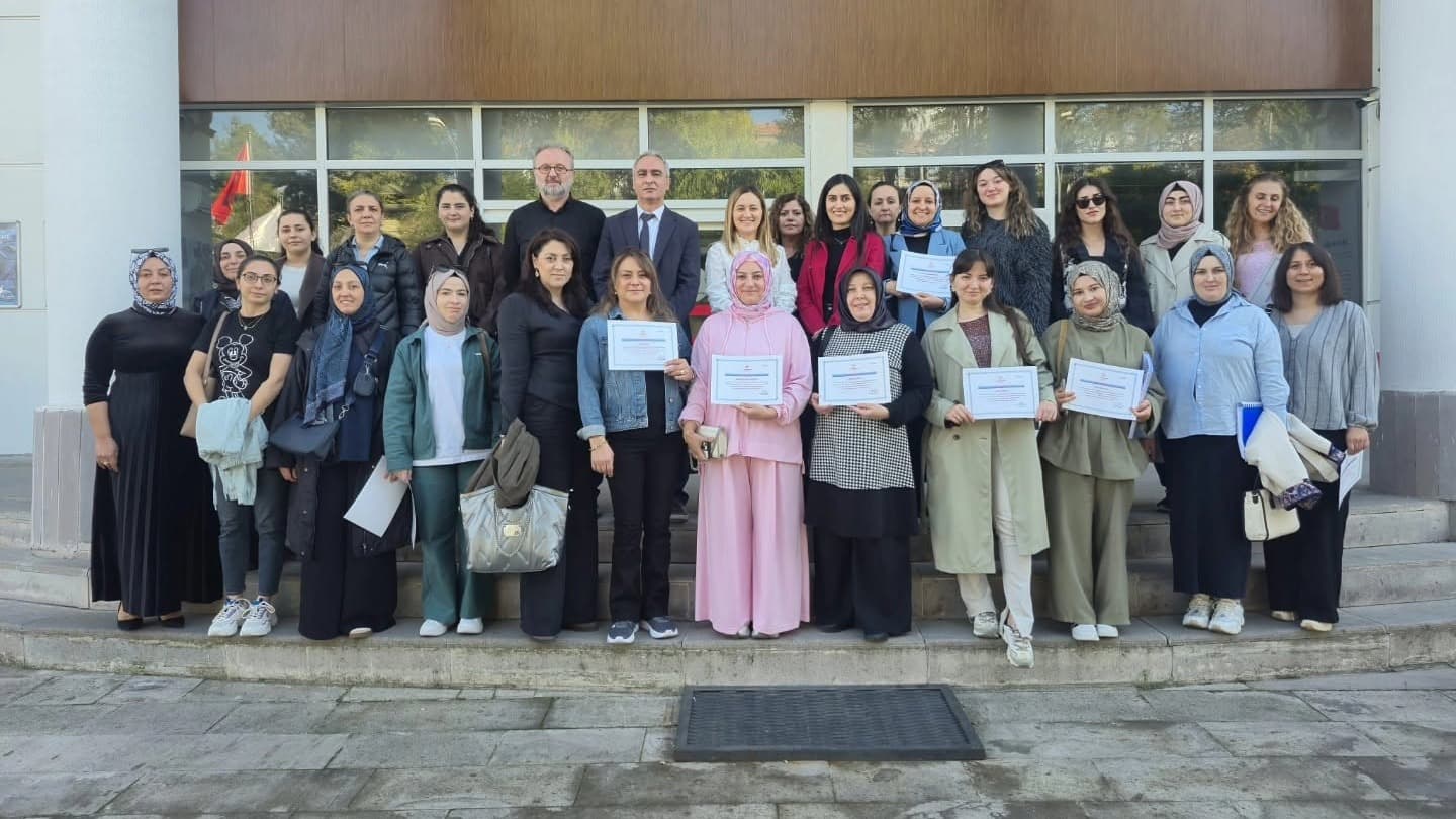 20 sağlık personeline yenidoğan sertifikası