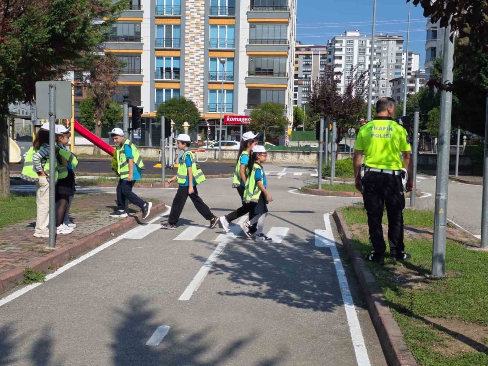 İlkadım’da çocuklar öğreniyor, trafik bilinci gelişiyor