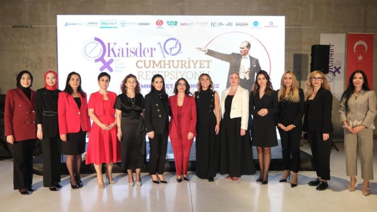 KAİSDER’İN Cumhuriyet resepsiyonunda kadınların iş dünyasındaki başarıları alkışlandı