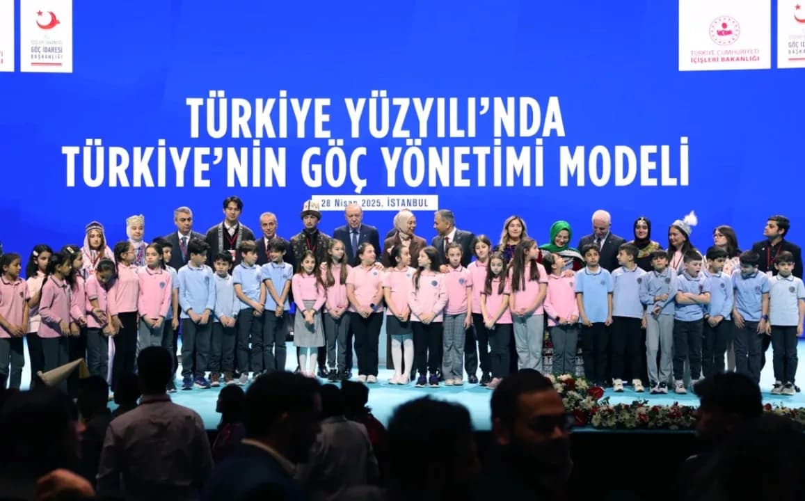 Cumhurbaşkanı Erdoğan: "Türkiye’de toplam 4 milyon 33 bin göçmen var"