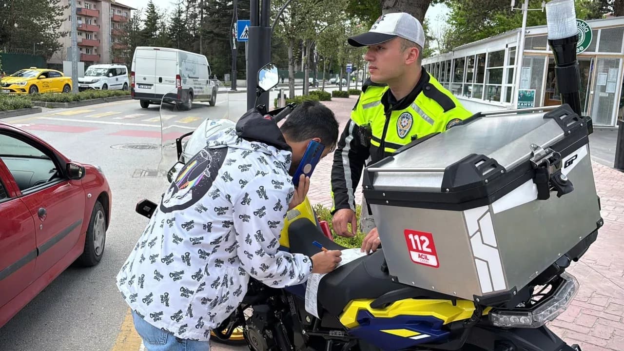 Bolu'da sinyal vermeyen sürücülere ceza yağdı