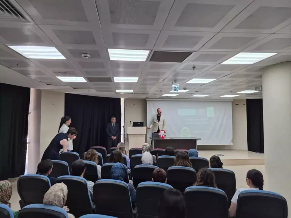 Diş Hekimlerine “Endodontide Biyomateryaller” eğitimi
