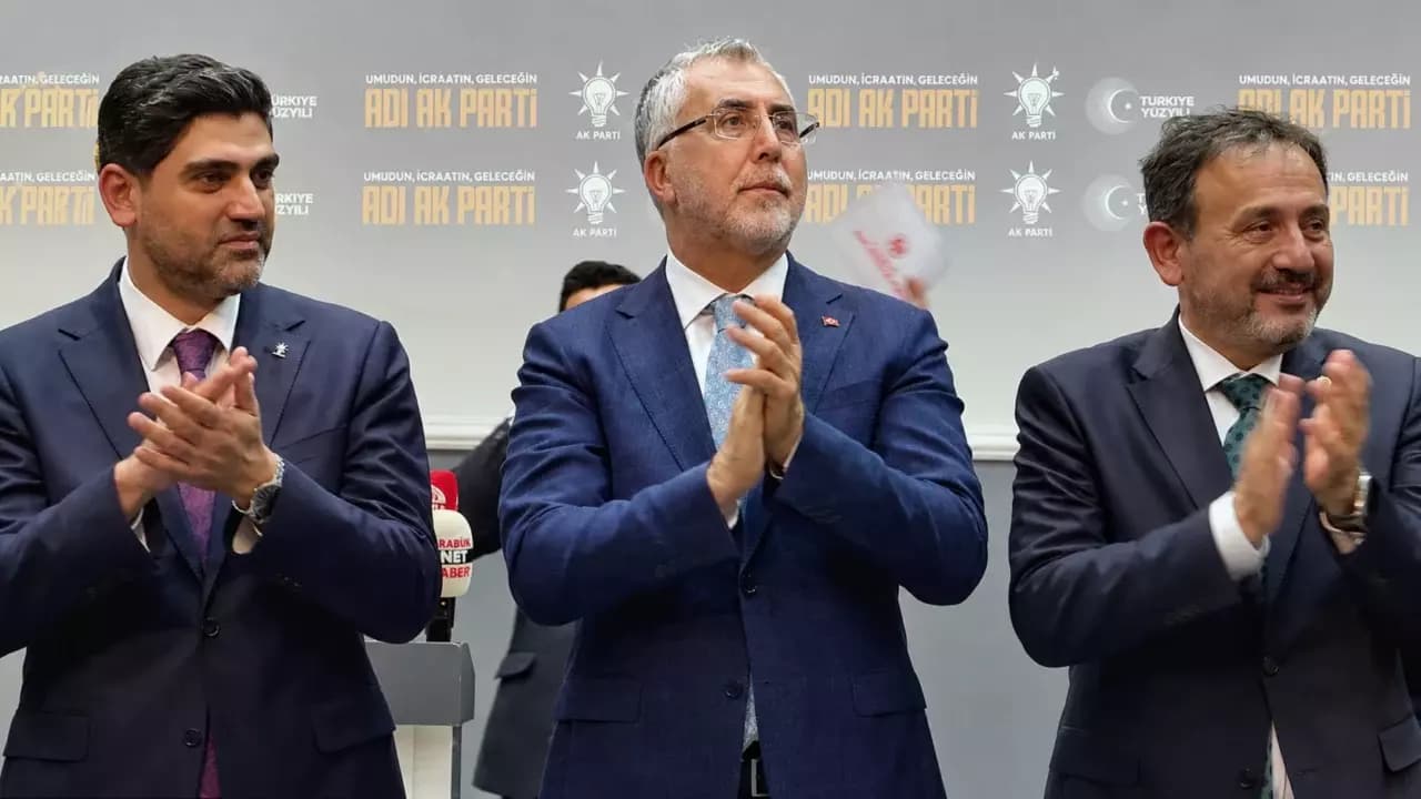 Bakan Işıkhan Karabük'te İş Dünyasıyla Buluştu: KOBİ'lere 50 Milyon TL'ye Kadar Destek