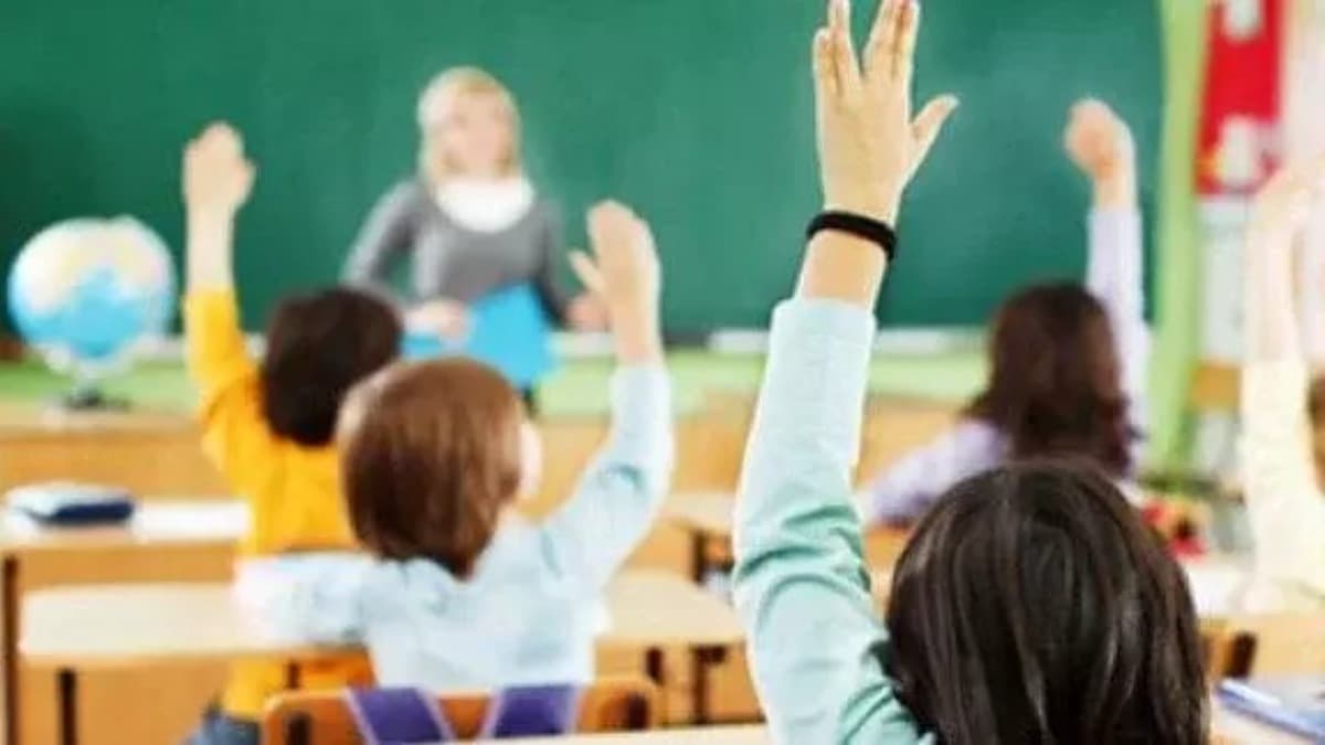 Okullar Uzaktan Eğitime Mi Geçiyor? MEB’den Son Dakika İddialara Yanıt Ve Okullardaki Olayların Detayları!