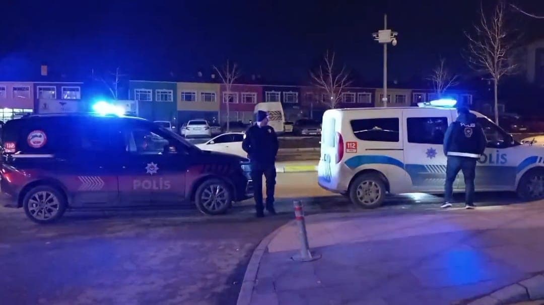 Çorum'da iş arkadaşları arasındaki tartışmada bir kişi bıçakla yaralandı