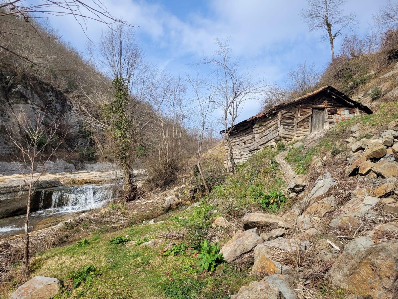 Samsun'daki 150 yıllık su değirmeninin çarkları dönmeye devam ediyor