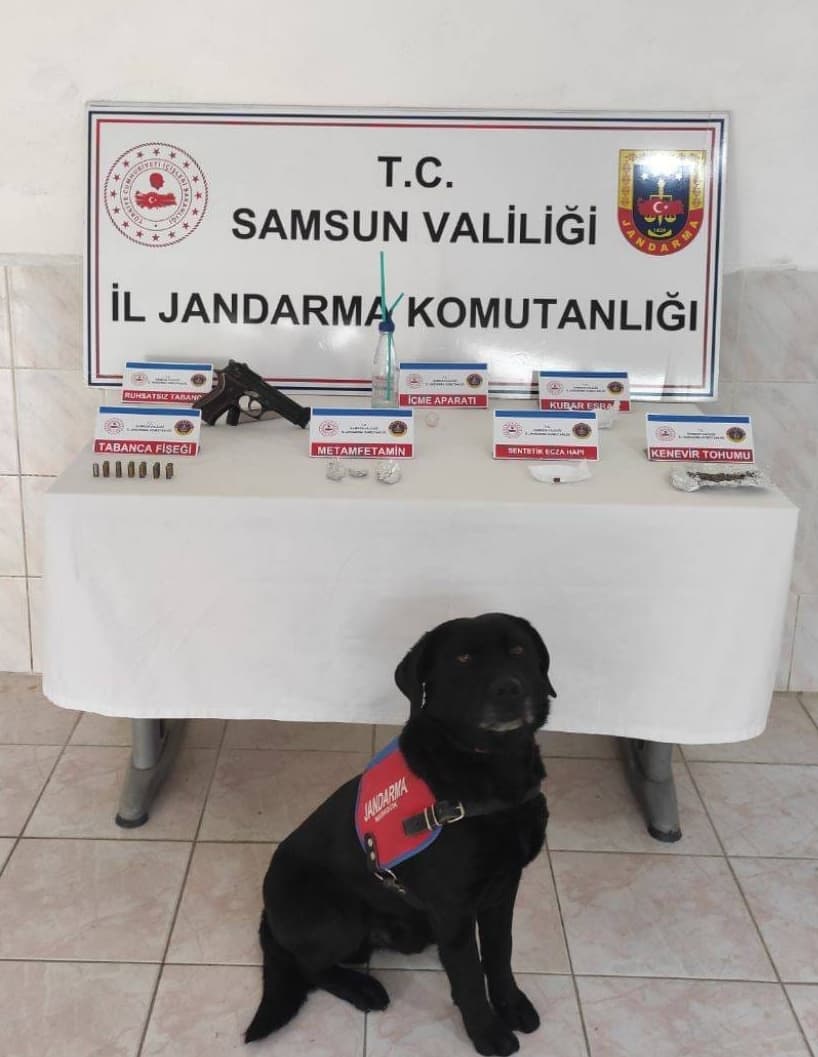 Samsun’da uyuşturucu operasyonunda 3 kişi gözaltına alındı