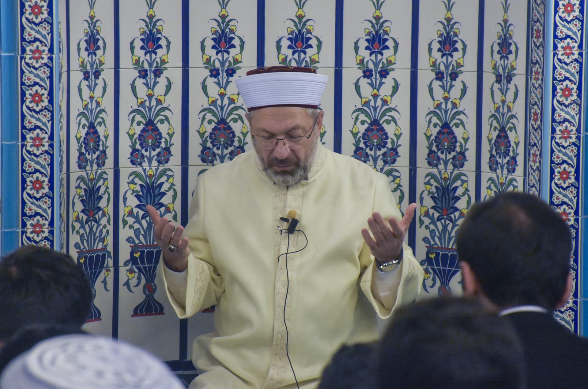 Diyanet İşleri Başkanı Erbaş, Gümüşhane'de "Sabah Namazı Buluşması" programına katıldı: