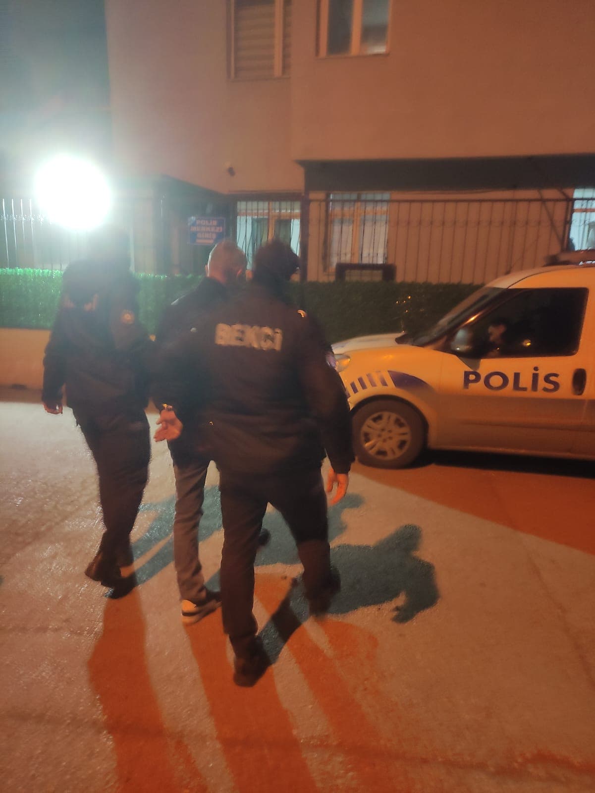 Samsun'da hakkında 12 yıl 11 ay kesinleşmiş hapis cezası bulunan firari hükümlü yakalandı