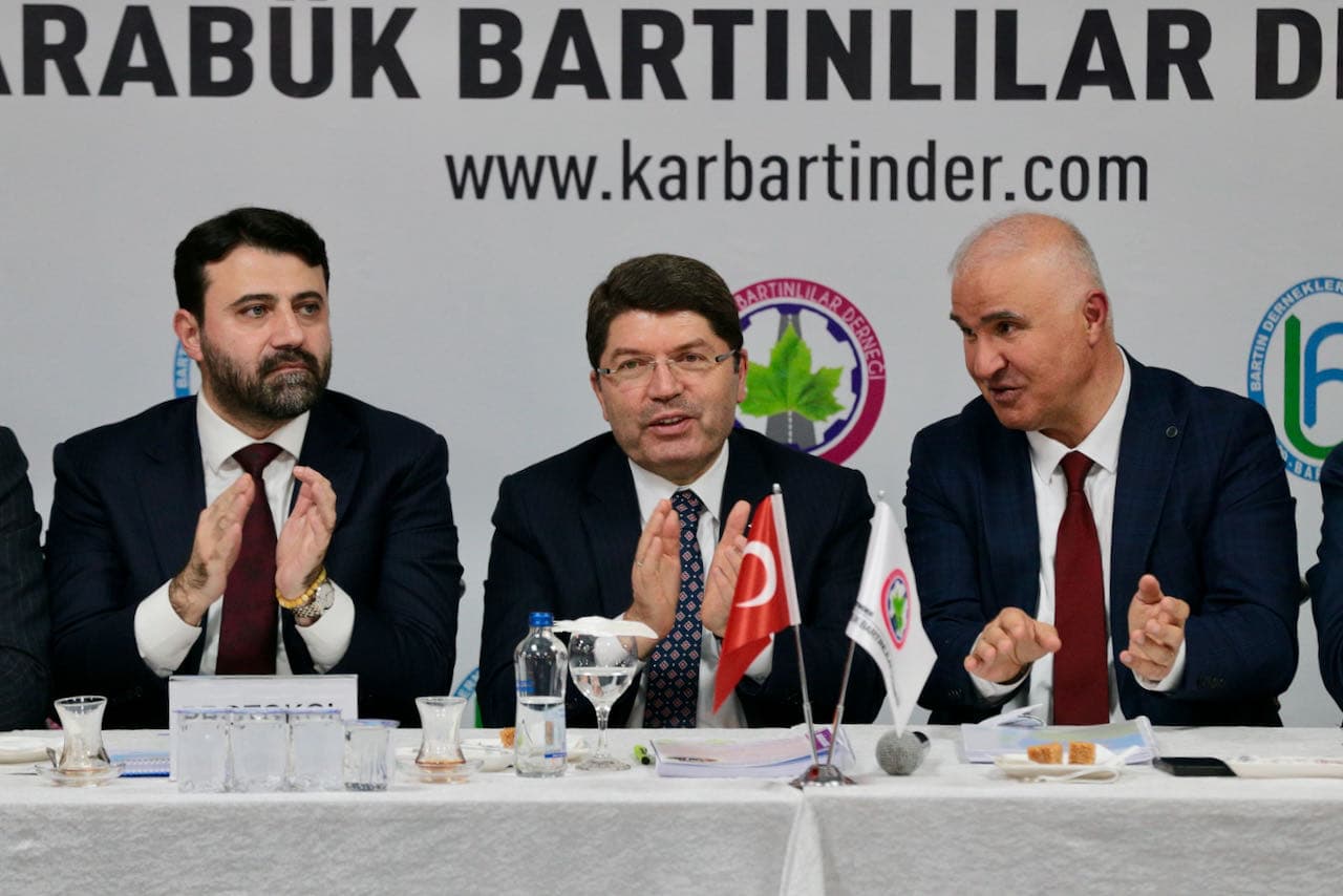 Adalet Bakanı Tunç, Karabük'te yaşayan Bartınlılarla buluştu: