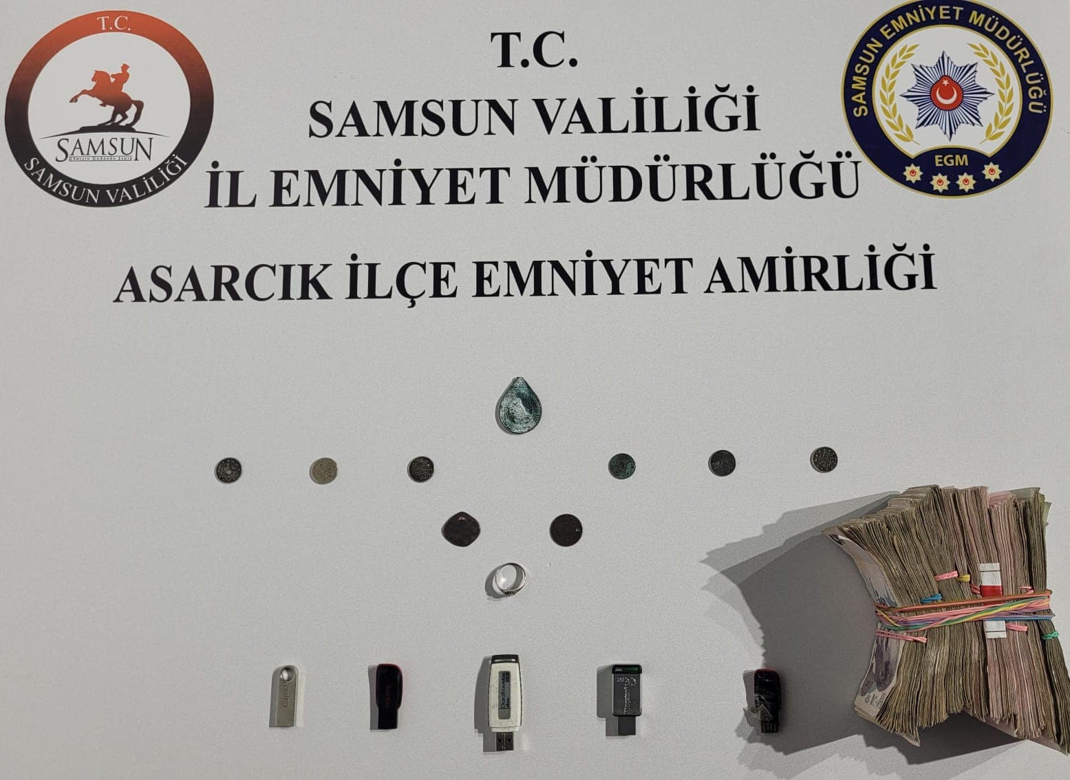 Samsun'da düzenlenen operasyonda tarihi eserler ele geçirildi