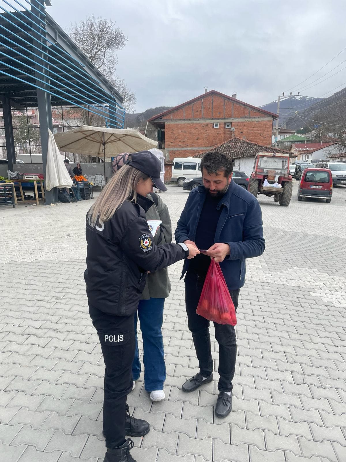 Ladik Emniyet Müdürlüğü sosyal medya bağımlılığına karşı uyardı