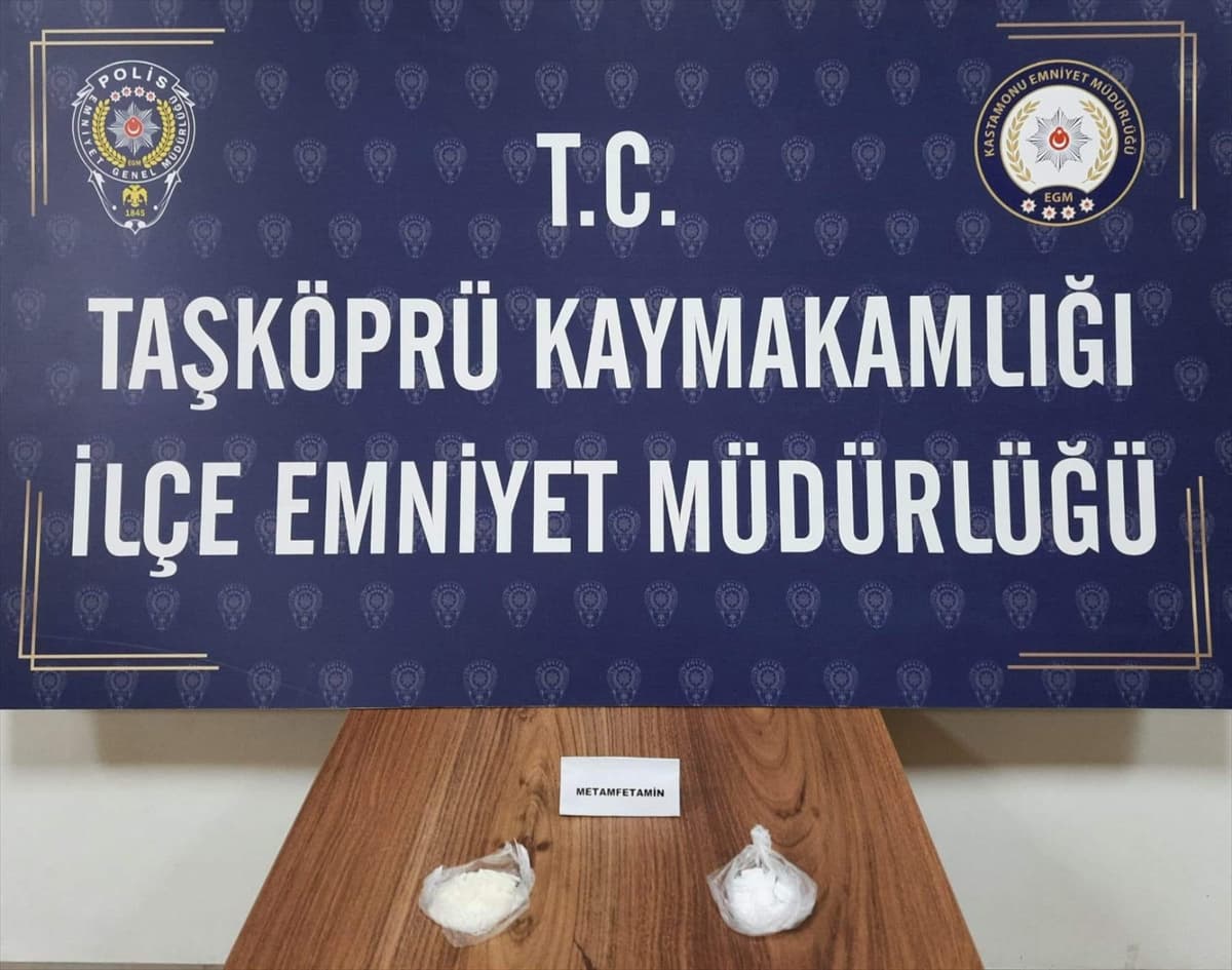 Kastamonu'daki uyuşturucu operasyonunda yakalanan 2 kişi tutuklandı