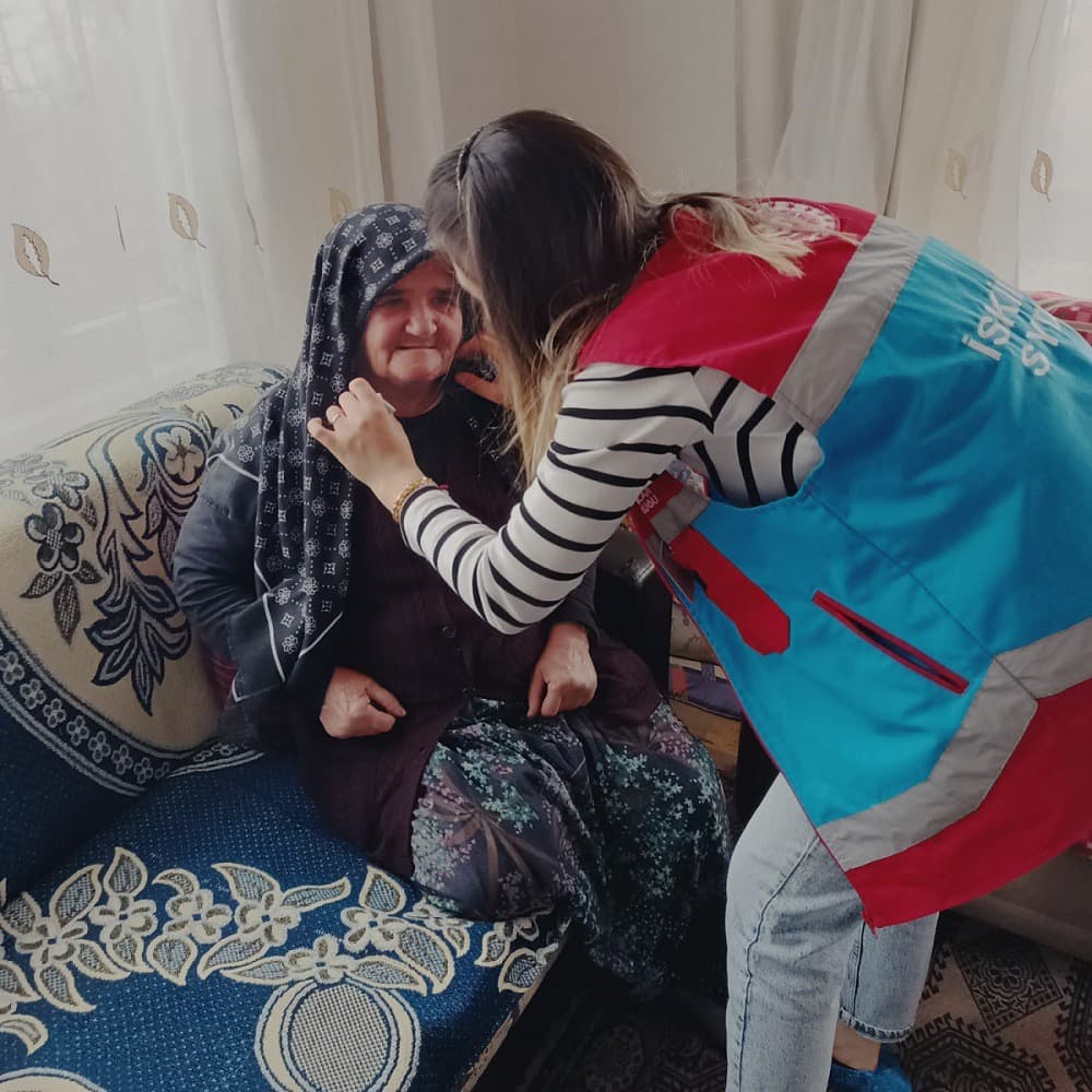 İskilip'te Vefa Projesi ile yaşlı ve engellilere bakım hizmeti sunuluyor