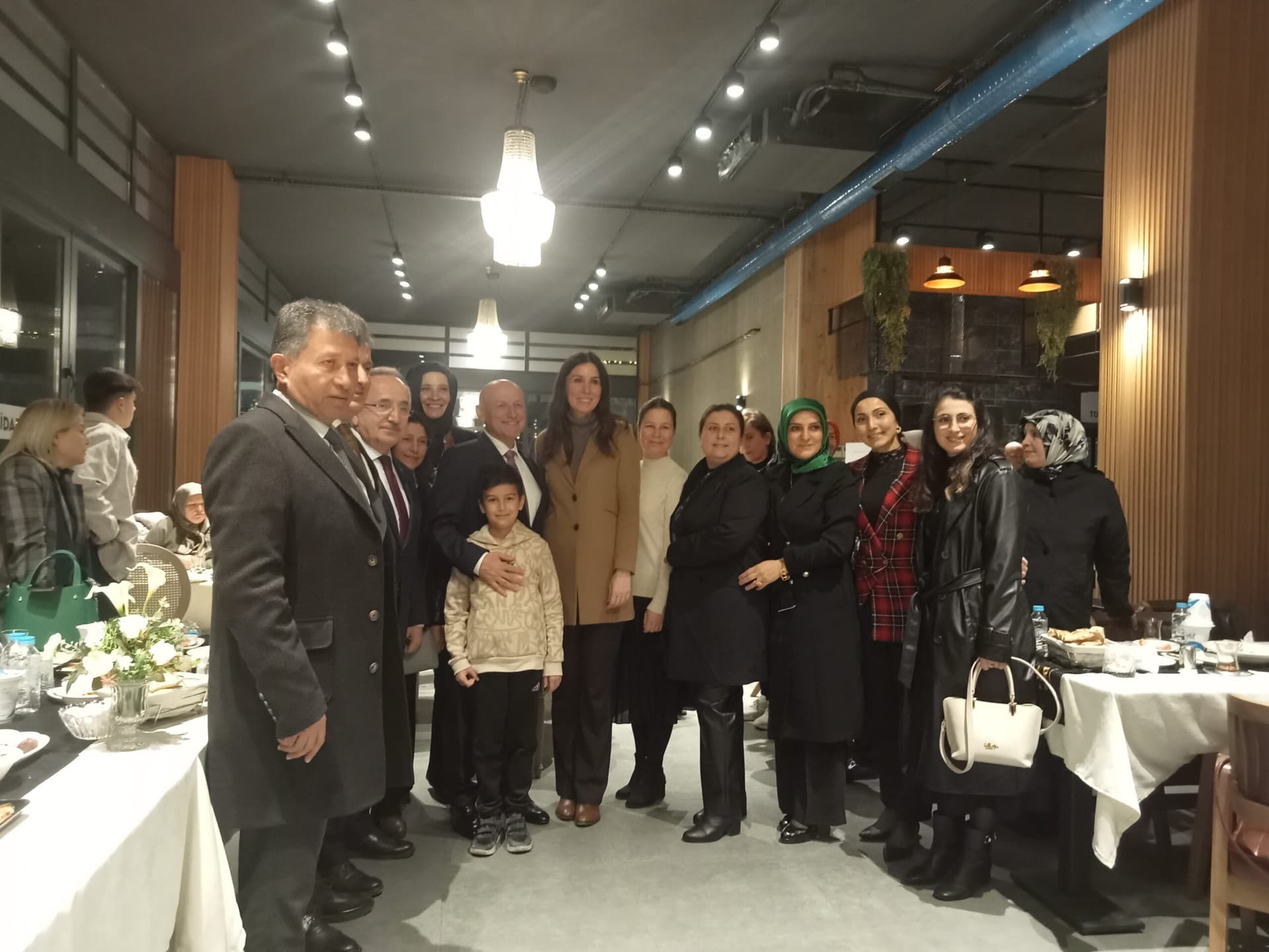 AK Parti Genel Başkan Yardımcısı Karaaslan, Terme'de partililerle buluştu