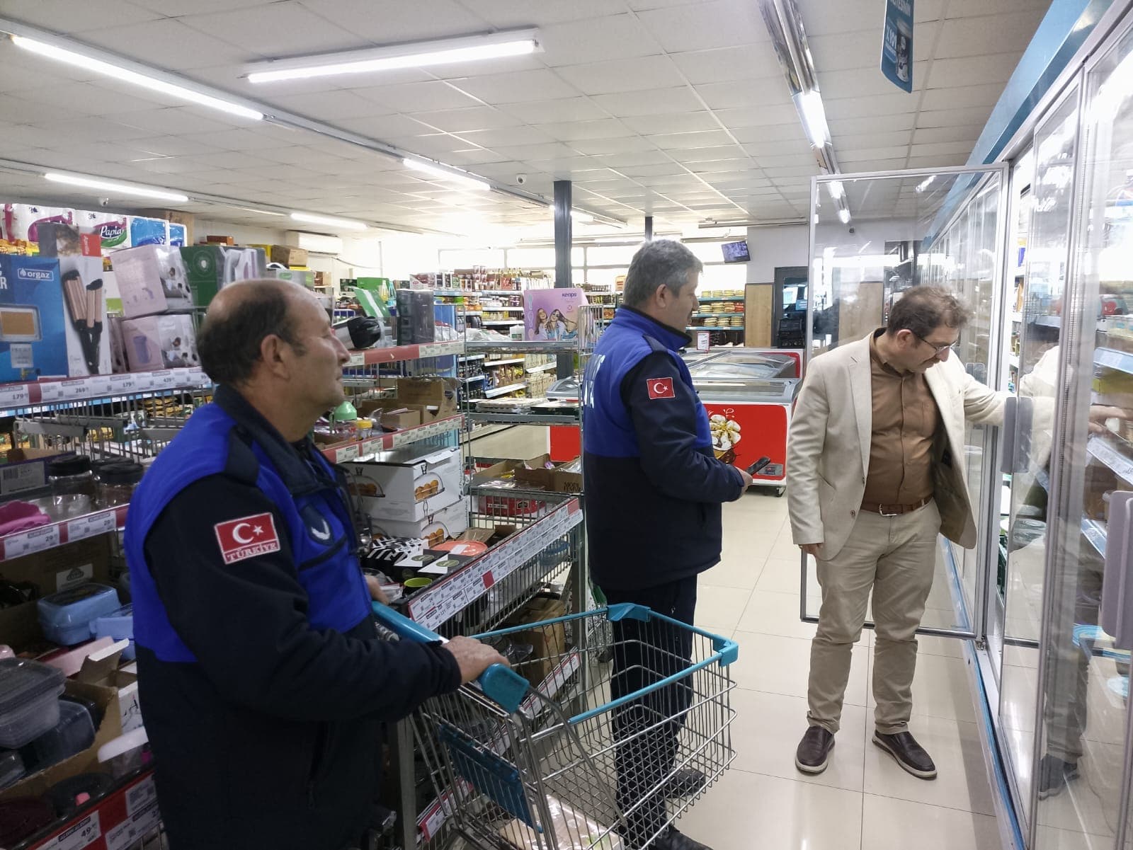 19 Mayıs Belediyesi zabıta ekipleri denetimlerini sürdürüyor