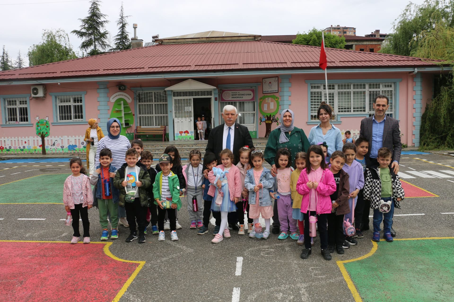 Şehit Hüsnü Uyan Anaokulu öğrencilerine trafik eğitimi verildi