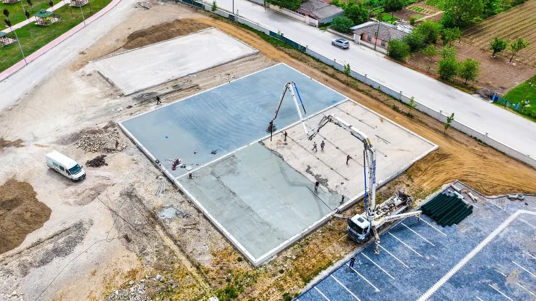 Erbaa'da Park Vadi Millet Bahçesi'nde spor alanlarının yapım çalışmaları başladı